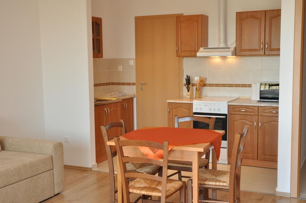 Tisza Palota Apartmanok Szeged Rom bilde