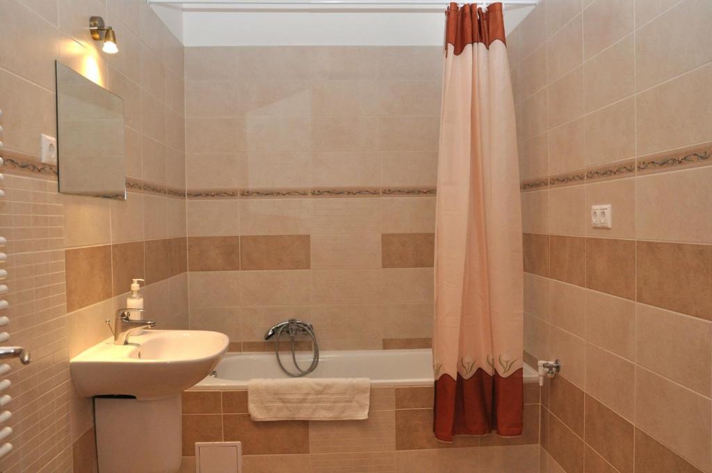Tisza Palota Apartmanok Szeged Rom bilde
