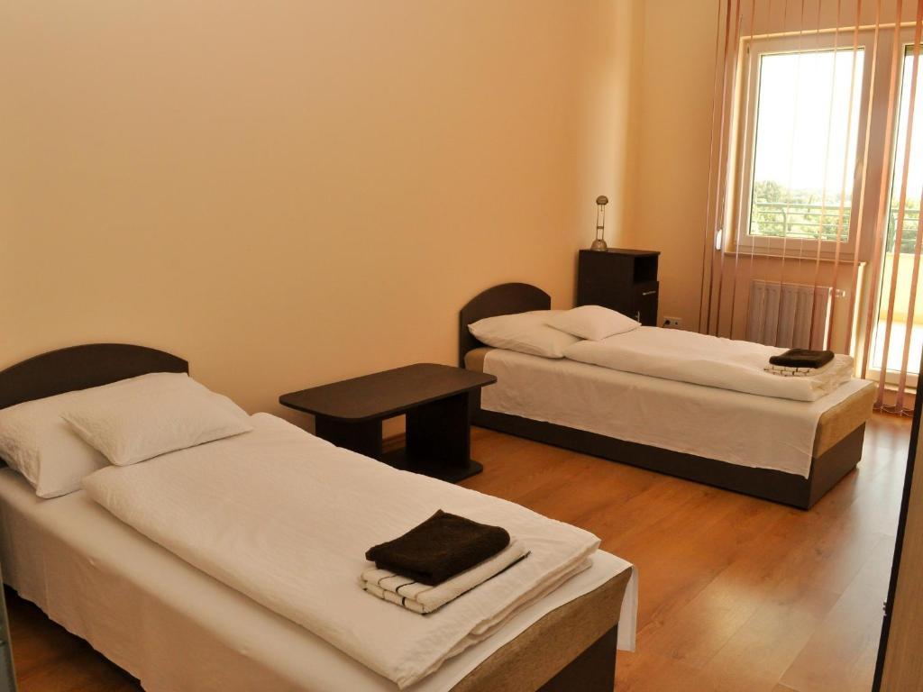 Tisza Palota Apartmanok Szeged Rom bilde